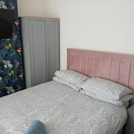 The White House Проживание в семье *