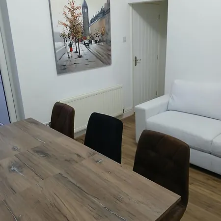 The White House Δωμάτια σε οικογενειακή κατοικία